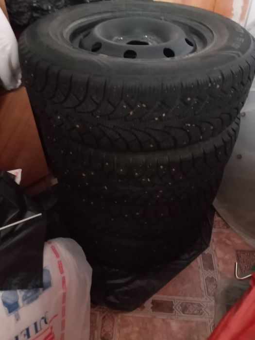 Диски и шины  в комплекте
