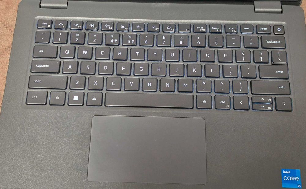 Лаптоп DELL Latitude 3440 + Оригинална чанта dell