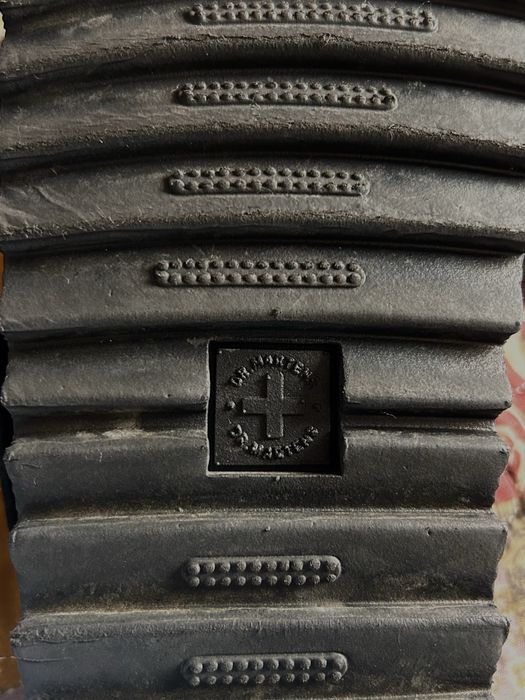 Saboți 'Josef'Dr. Martens pe Negru