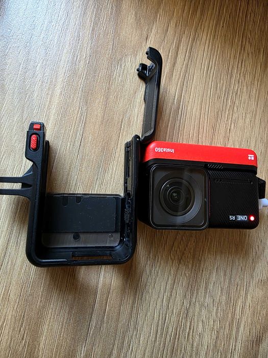 Камера insta360 one RS, action camera