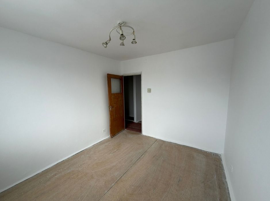Apartament 4 camere, et. 3/4, Aleea Scărișoara, cartier Gheorghieni