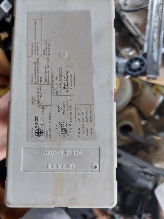 Вакум помпа за централно заключване Ауди 80 90 100 А4 б5