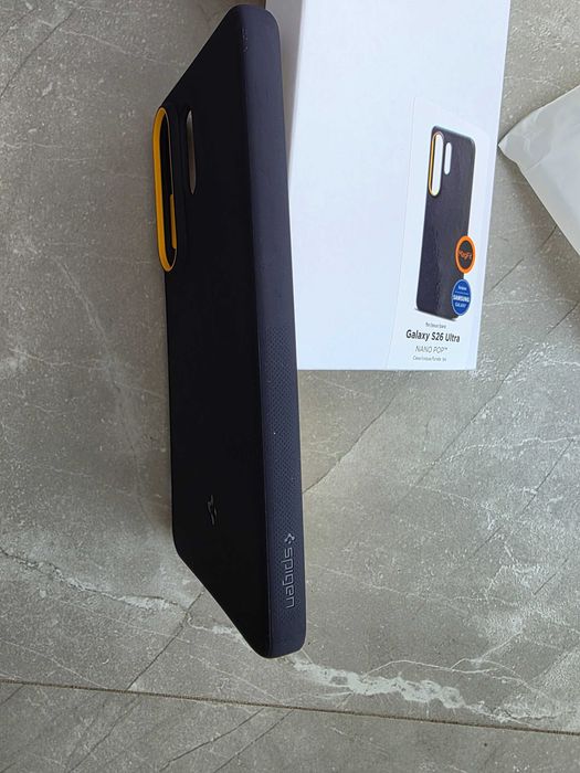 Чехол Spigen на Galaxy S26 Ultra