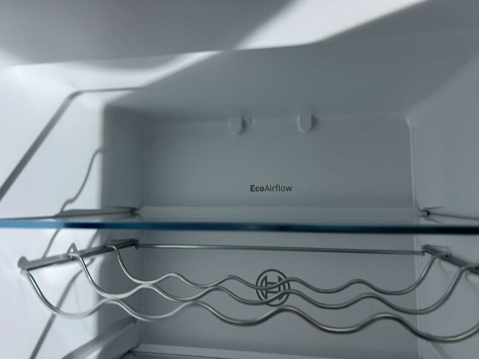 Хладилник за вграждане Bosch KIN86VFE0 - чисто нов, неизползван