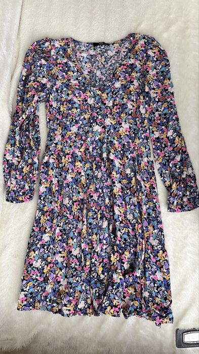 Женское платье бу