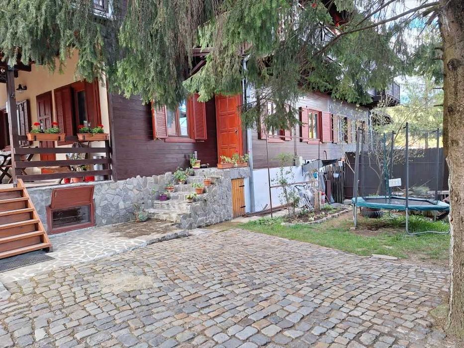 Cazare Busteni, Casa de vacanta 6 camere, Family House