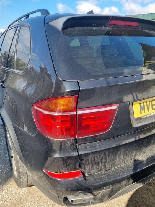 Продавам вежди за бмв е70 спорт пакет