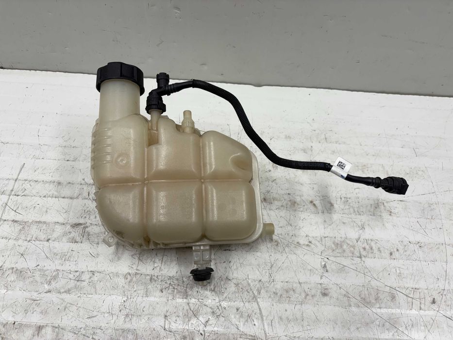 Разширително Казанче за БМВ Ф40 Ф45 Ф48 Ф39 BMW F40 F45 F48 F39