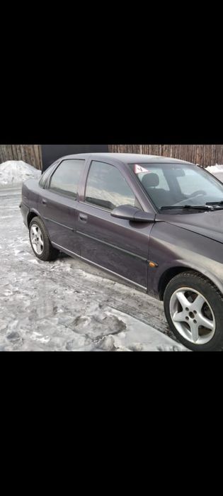 Продам автомобиль опель вектра