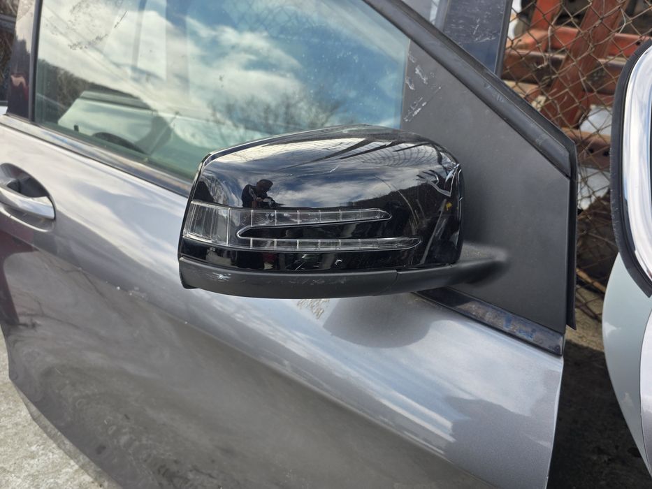 Дясно огледало В класа 2015г.