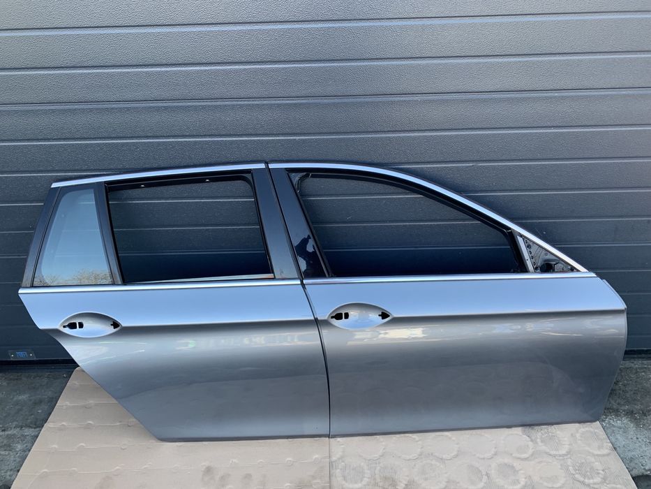 Usi / Portiere dreapta BMW Seria 5 F10 F11 2010-2016