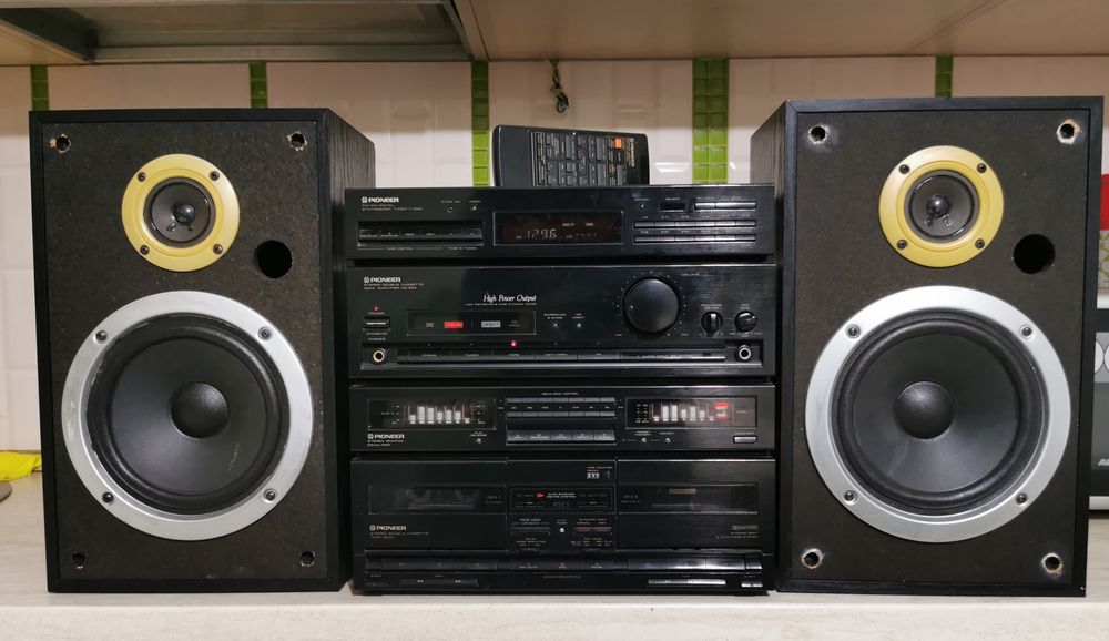 Linie audio Pioneer DC-Z83 + boxe Pioneer S-Z73 anii '90-'91