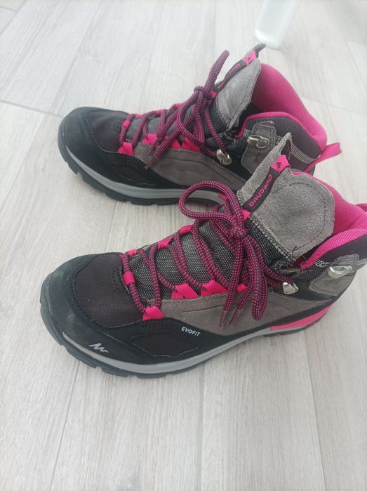 Обувки за планината, номер 38