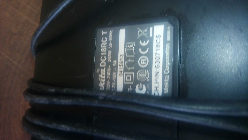 Оригинални зарядни makita