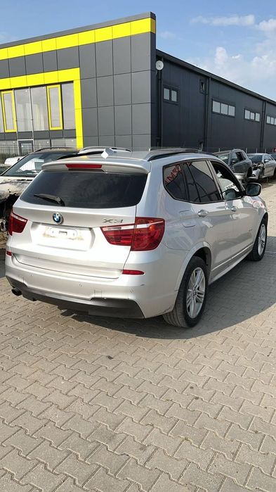 Dezmembram BMW X3 F25 2.0D Xdrive manual din 2012