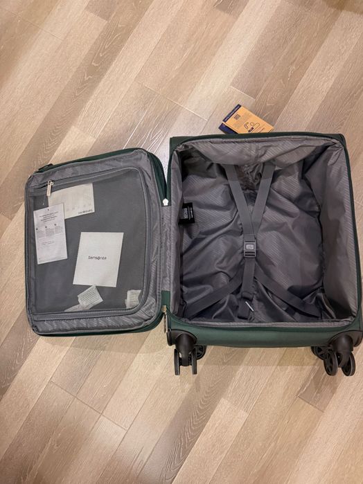 Чемодан Samsonite новый размер S