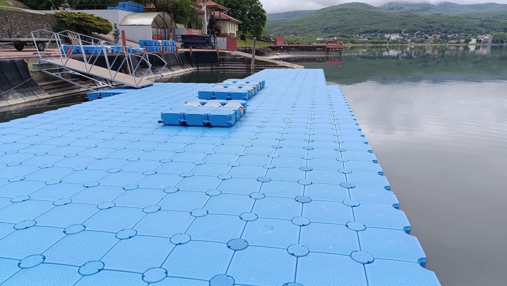 Ponton modular plaja plutitoare