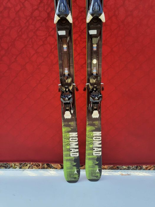 Карвинг ски  Atomic Nomad Smoke  178см