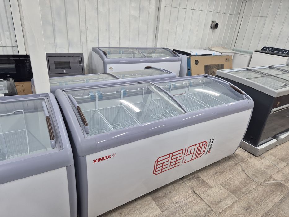 Продам морозильник лар магазин