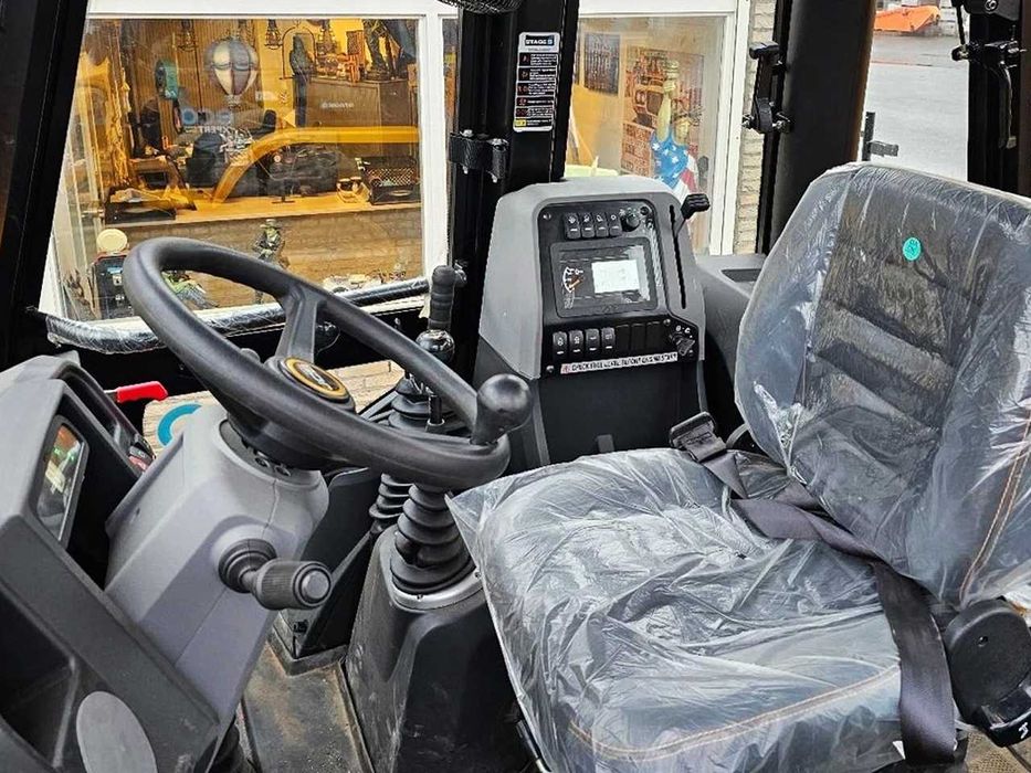 Экскаваторы-погрузчик JCB 3DX Plus 4WD / Кондиционер