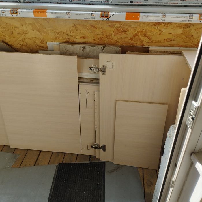 Продам кухонную мебель