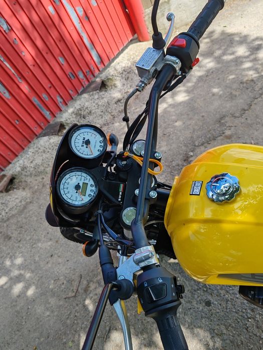 Motocicleta SWM SYX DAYS 500