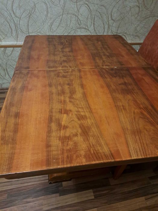 Масивна / Ретро /  Красива Кухненска Разтегателна Маса от Дърво