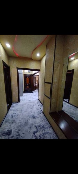 5 xonali kvartira SOTILADI