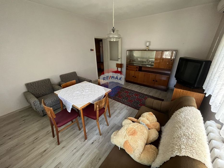 Продава се Етаж от къща в Добрич, Христо Ботев - 120 кв.м за 630 €/кв.м - Снимка #7