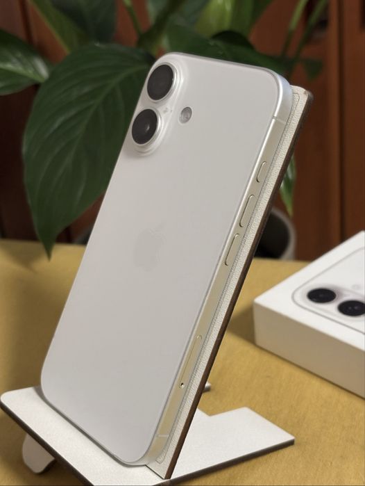 Iphone 16 256 белый