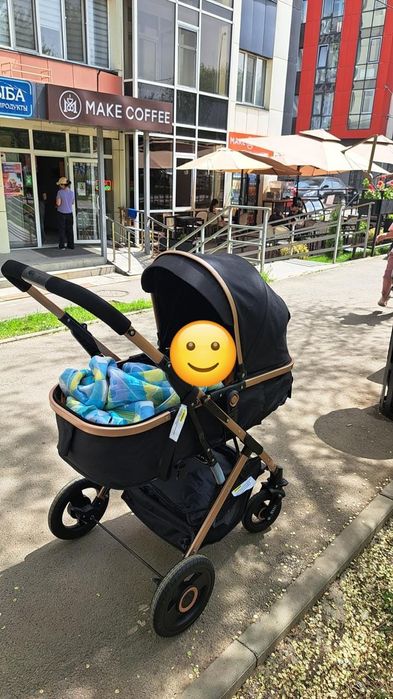 Коляска  в отличном состояние