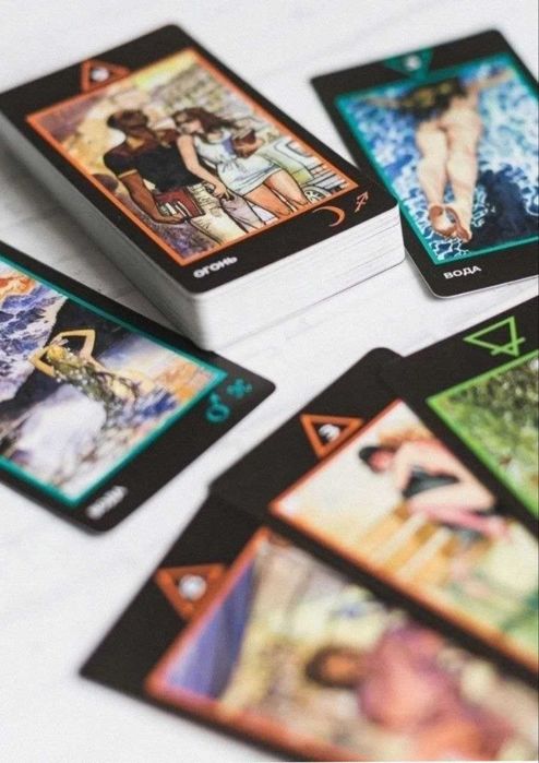 Карты МАК Таро Манара Manara Tarot в жестяном боксе, разм. 6*10.