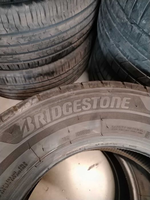 2бр.летни гуми 235/65/16C Bridgestone
