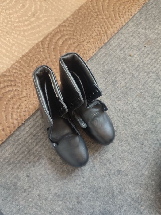 Продаю новые берцы