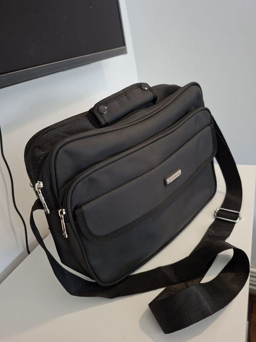 Geantă voiaj ,aproape nouă.