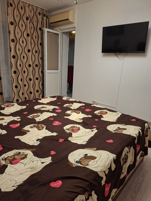Închiriez apartament