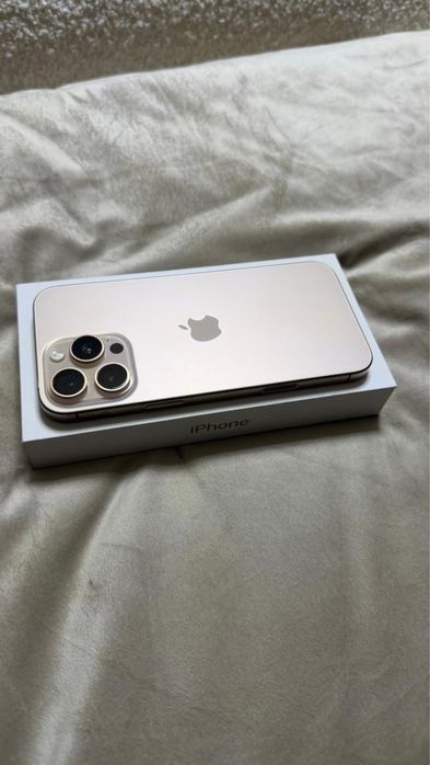 Продам айфон 16 про мах