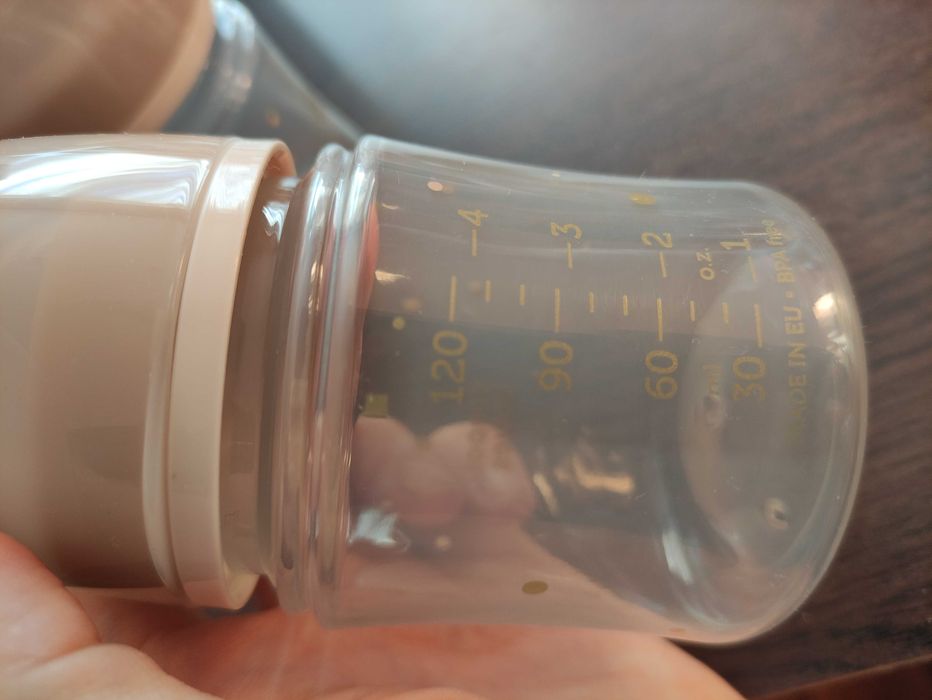 Двойна електрическа помпа за кърма Canpol -2 in 1 все още в гаранция