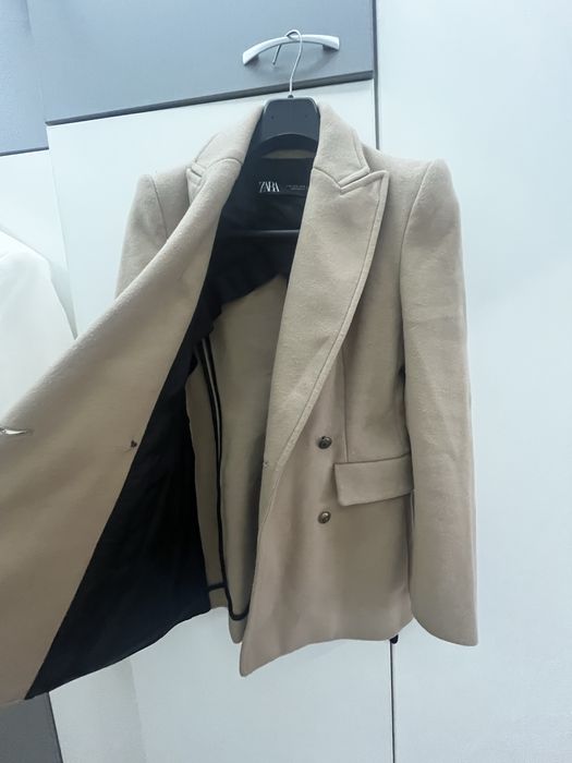 Дамски сака Zara, Bershka