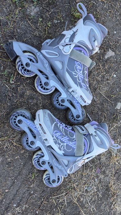 Role Rollerblade 33-36,5