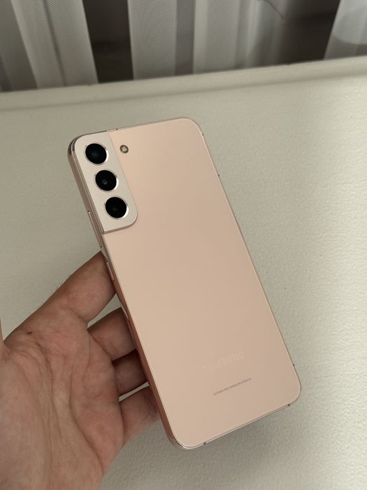Samsung S22+ в идиальном состоние 256/8gb rose goold