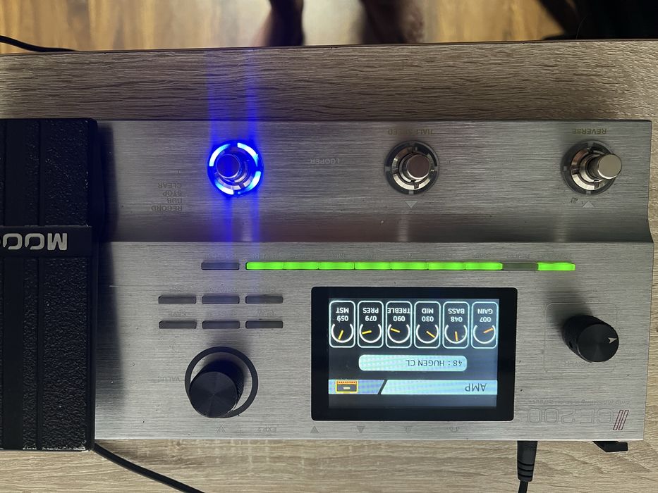 Гитарный процессор MOOER GE 200