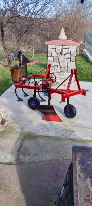 Изработвам инвентар за малогабаритни трактори