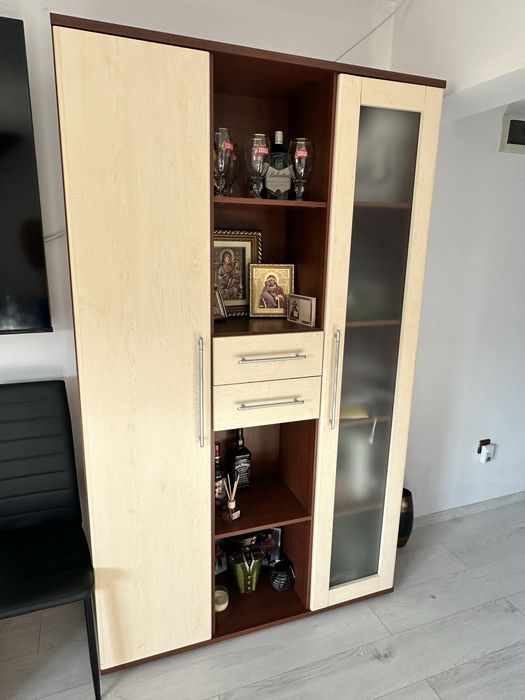 Se vinde mobila in state foarte buna