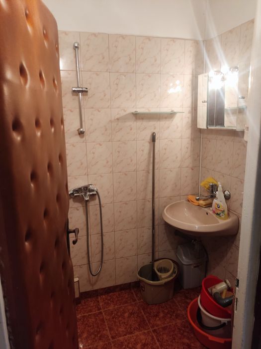 Дава се под наем Тристаен апартамент в Габрово, Долни Бакойци - 78 кв.м за 45900 € - Снимка #7