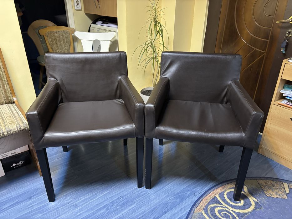 Set Mobilier Hol / Waiting Room: Bancă Lăsadă + Scaun Alb + 2 Fotolii Maro