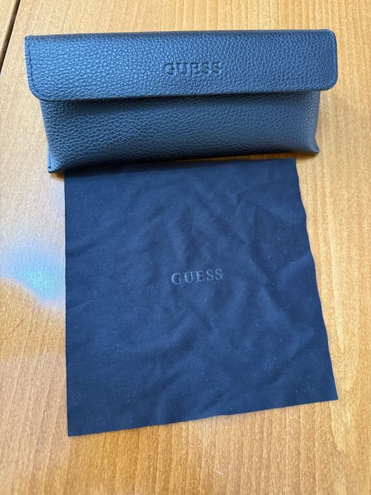 Мъжки слънчеви очила Guess