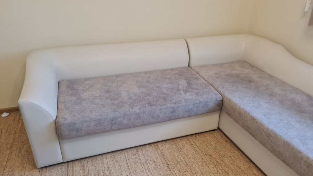 Диван тип лежанка с 2 ракли