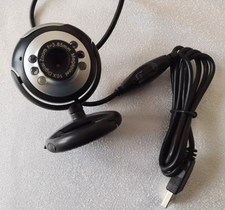 PC КАМЕРА -мини с опаковка
СПЕЦИФИКАЦИИ:
Тип CMOS чип: Цветен  CMOS се