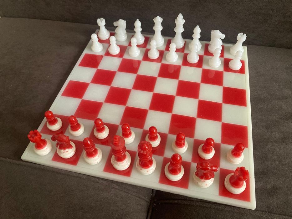 Продам очень крутые Шахматы. Подарочные